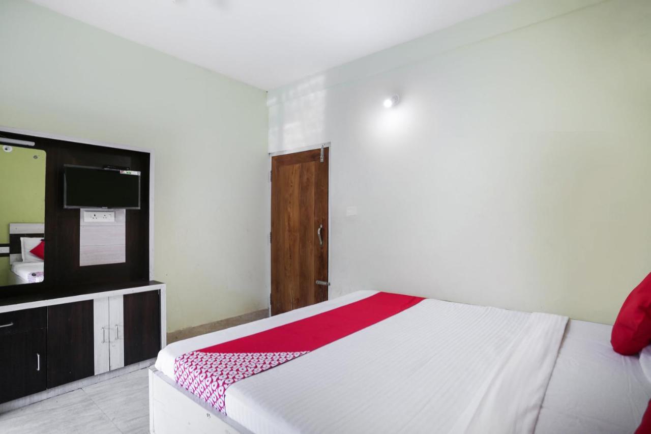 Oyo 68370 Subhalaxmi Guest House Пури Екстериор снимка